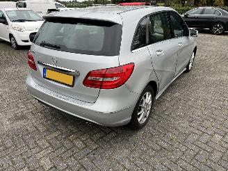 Mercedes B-klasse 180 AMBITION picture 3