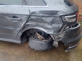 Audi A3 1.4 E-TRON S Line automaat pannodak picture 6