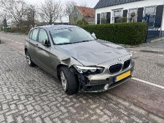 krockskadad bil bedrijf BMW 1-serie 116i 2015/7