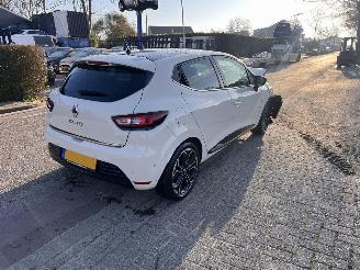 Renault Clio 1.2 TCe Intens AUTOMAAT picture 3