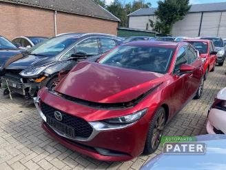 Démontage voiture Mazda 3 3 (BP), Sedan, 2018 2.0 SkyActiv-G 122 M Hybrid 16V 2020/9