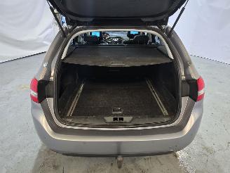 Peugeot 308 SW 1.6 BlueHDI Blue Lease Executive Pack picture 16