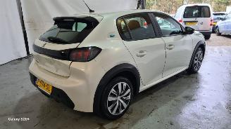 Peugeot e-208 EV Active 50 kWh picture 7