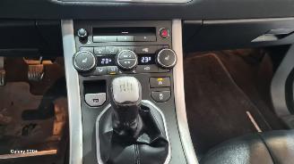 Land Rover Range Rover Evoque 2.2 eD4 2WD Pure picture 31