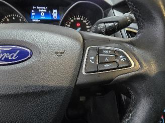 Ford Focus Wagon 1.0 Titanium picture 32