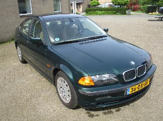 krockskadad bil bedrijf BMW 3-serie 316I Executive 2000/1