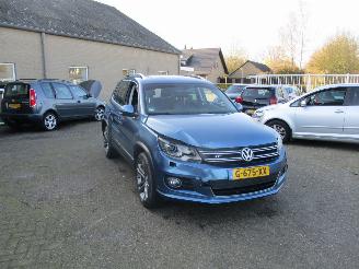 Coche accidentado Volkswagen Tiguan 2.0 TSI R-Line Sport&St.4M REST BPM €800,-!!! 2017/2