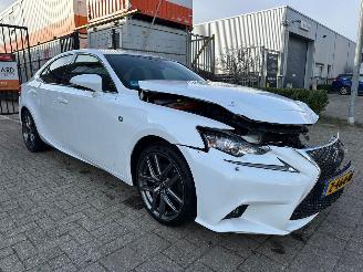 Unfallwagen Lexus IS 300h F Sport Edition 2014/9