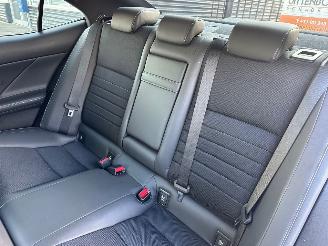 Lexus IS 300h F Sport Edition picture 16