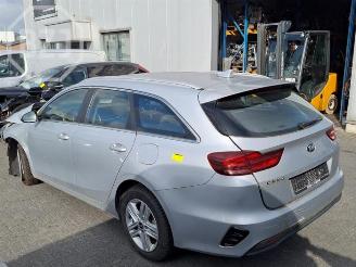 Kia Cee d Ceed Sportswagon (CDF), Combi 5-drs, 2018 1.0i T-GDi 12V picture 4