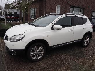 Schadeauto Nissan Qashqai 2.0 tekna 2012/2