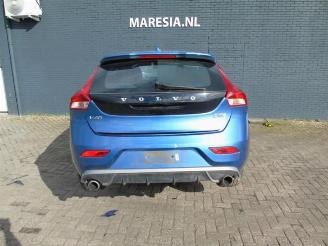 Volvo V-40 V40 (MV), Hatchback 5-drs, 2012 / 2019 2.0 D3 16V picture 4