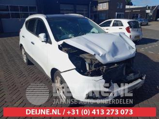 Auto da rottamare Hyundai Ix35 iX35 (LM), SUV, 2009 / 2015 2.0 CRDi 16V 4x4 2010