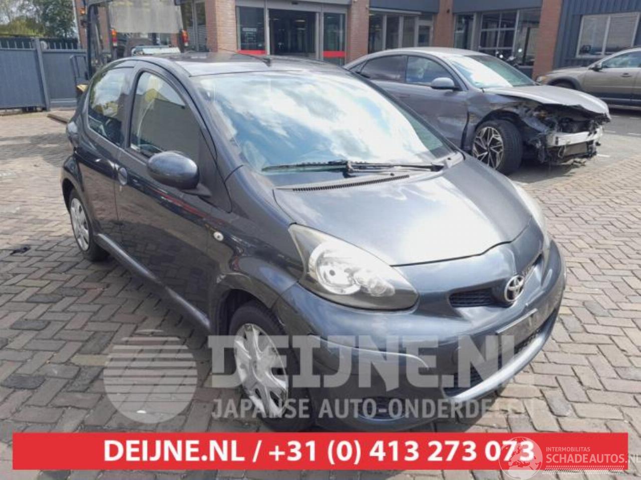 Toyota Aygo Aygo (B10), Hatchback, 2005 / 2014 1.0 12V VVT-i