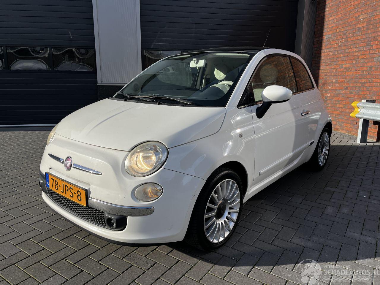 Fiat 500 1.2i LOUNGE / AUTOMAAT / PANODAK