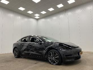 uszkodzony Tesla Model 3 Standard Plus 60 kWh RWD