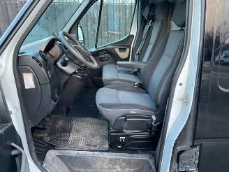 Renault Master 2.3 dCi T35 L2H2 picture 12