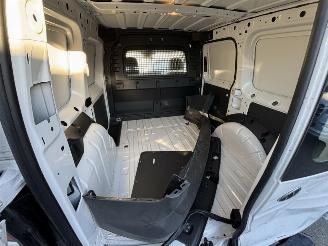 Volkswagen Caddy Basis picture 6