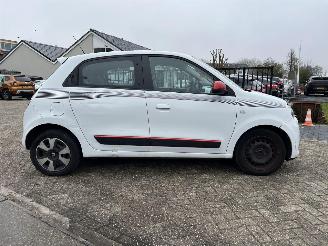 Renault Twingo 1.0 SCe Collection picture 20