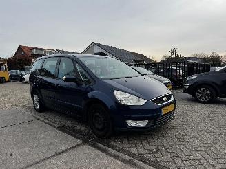 skadebil auto Peugeot 208 1.2 VTi Active 2013/1