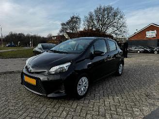 Coche accidentado Toyota Yaris 1.5 Full Hybrid Aspiration 87.457 KM !! 2013/12