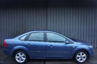 begagnad bil bedrijf Ford Focus 1.6-16V 74kW Airco First Edition 2005/4