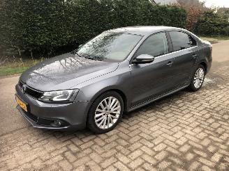 damaged passenger cars Volkswagen Jetta Jetta 1.4 TSI Hybrid Highline 2013/12