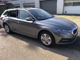 Skoda Octavia Octavia Combi 1.0 TSI Business Edition picture 4
