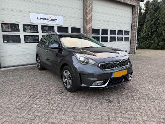 Schadeauto Kia Niro 1.6 GDi Hybrid Automaat Navi Clima 85304 Km NAP ! 2016/10