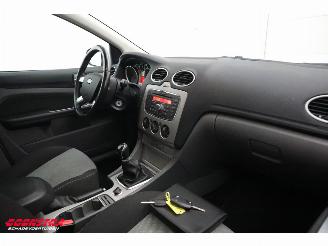 Ford Focus 1.6 Comfort Airco Cruise Bluetooth picture 9
