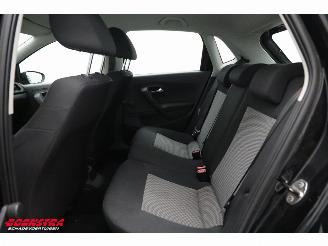 Volkswagen Polo 1.2-12V Trendline 5-DRS Bluetooth Airco 189.883 km! picture 19