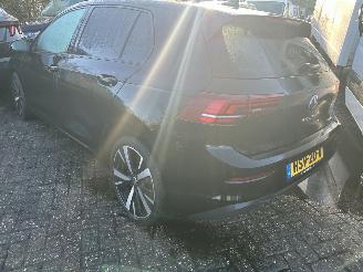 Volkswagen Golf 1.5 eHybrid Life Edition  Automaat  5 Drs ( Panoramadak ) picture 2