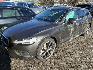  Volvo V-60 2.0 T6 AWD  Recharge Plug-in Hybrid Ultra Bright  ( Leer-Panoramadak ) 2025/3