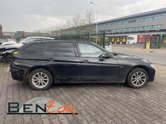 Vaurioauto  passenger cars BMW 3-serie  2014/3