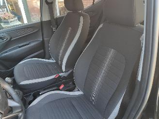 Hyundai I-10 1.0 Premium Cruise picture 16