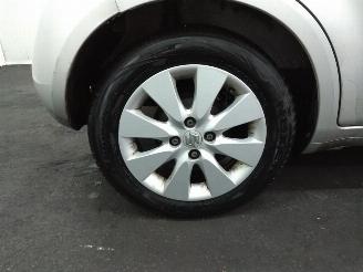 Suzuki Splash  picture 31