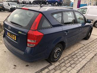 Kia Cee d 1.6 CVVT Sporty Wagon X-ecutive picture 4