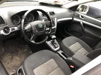Skoda Octavia 12tsi 77kW E5 DSG Combi picture 6