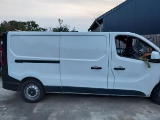 dommages motocyclettes  Renault Trafic  2019/3