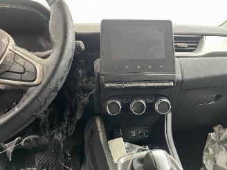 Renault Captur E-TECH HYBRID ca 75000 km !! picture 12