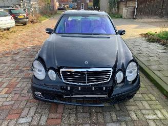 Auto incidentate Mercedes E-klasse 200 KOMPRESSOR 2003/1