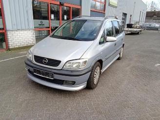 Uttjänta bilar auto Opel Zafira Zafira (F75), MPV, 1998 / 2005 1.8 16V 2002