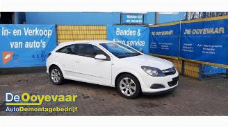Vaurioauto  campers Opel Astra Astra H GTC (L08), Hatchback 3-drs, 2005 / 2011 1.4 16V Twinport 2008/10