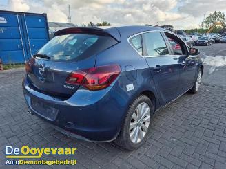 Opel Astra Astra J (PC6/PD6/PE6/PF6), Hatchback 5-drs, 2009 / 2015 1.4 Turbo 16V picture 3