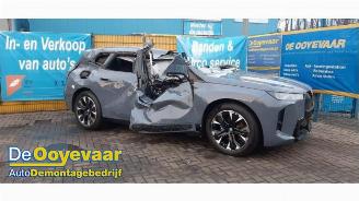 Vrakbiler auto BMW iX iX (I20), SUV, 2021 xDrive45 101 kWh 2025/12