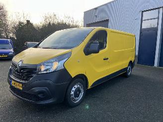 damaged passenger cars Renault Trafic 1.6 dCi T29 L2H1 Comfort Energy, airco 2017/1