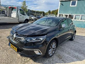 Vaurioauto  passenger cars Renault Mégane 1.2 TCe GT-Line 2016/9