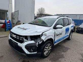 skadebil auto Dacia Jogger 1.0 TCe 110 Expression 7p. 2024/4