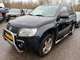 Voiture accidenté Suzuki Grand-vitara 2.0-16V High Executive 2006/10