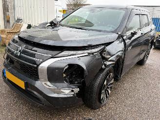 Schadeauto Mitsubishi Outlander 2.4 AUTOMAAT PHEV Intense 2025/3